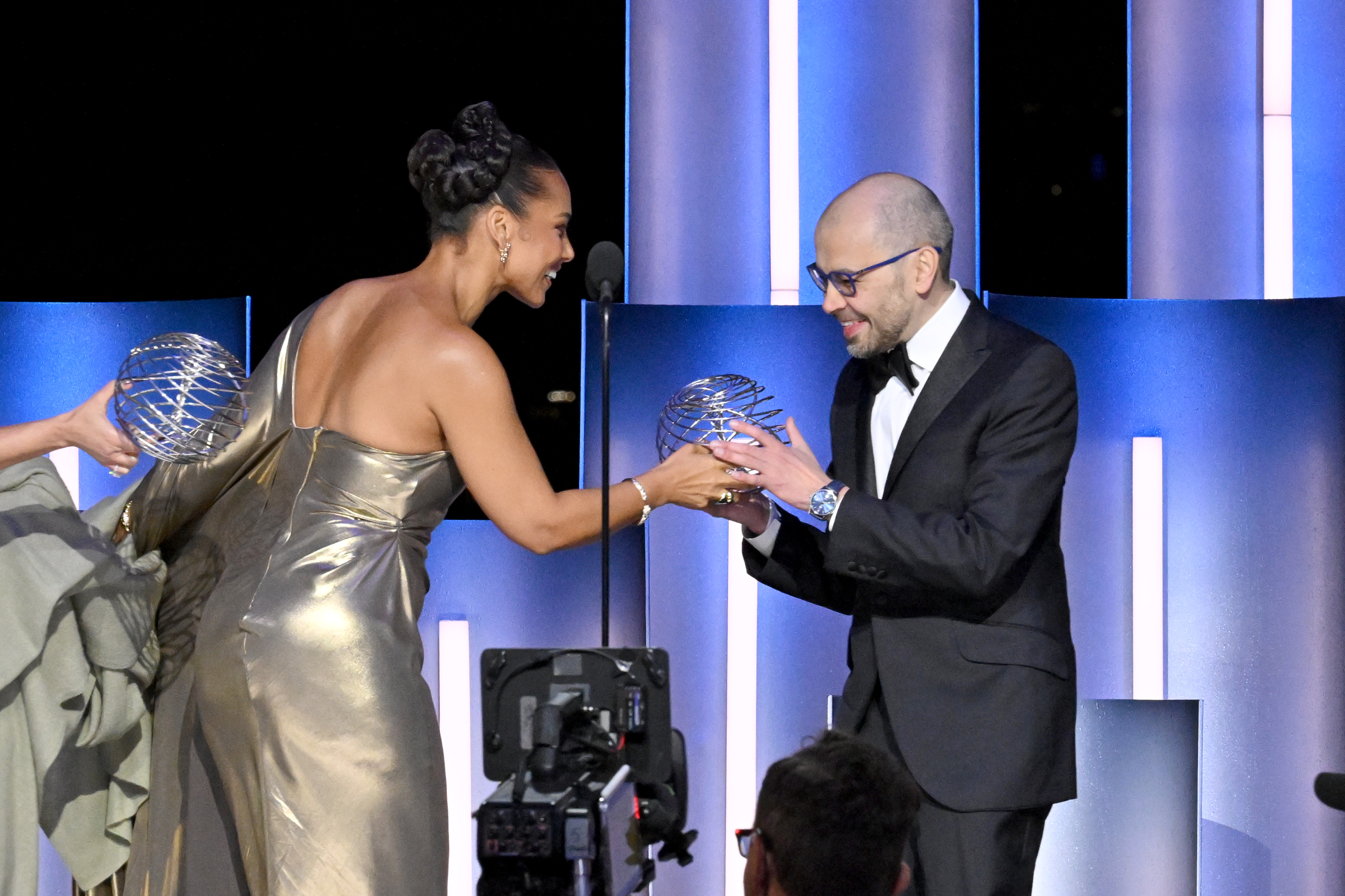 Demis Hassabis accepting Breakthrough Prize